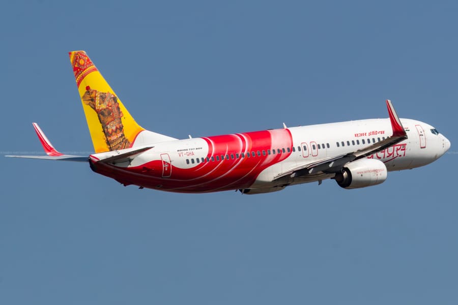 Air India Express 737-800 — On rotation, Air India Express — aviation photography by Mach One Aviation