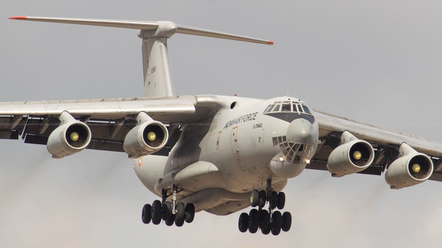 Ilyushin Il-76MD — On finals, Indian Air Force — aviation photography by Mach One Aviation