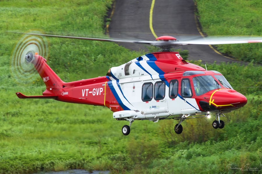 Leonardo AW139 — Departing Juhu, VT-GVP · Mumbai — aviation photography by Mach One Aviation
