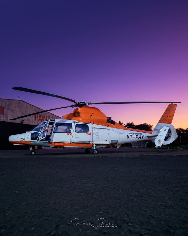 Eurocopter AS365 Dauphin — Evening departure, VT-PHY · Juhu — aviation photography by Mach One Aviation